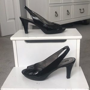 Anne Klein sling back, peep toe pumps